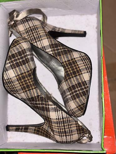 qadin pasanuskalari: Qadınlar üçün klassik hündürdaban ayaqqabı - Model: stiletto - Naqş — 1