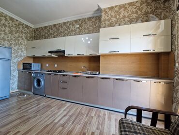Mətbəx mebeli: Metbex mebeli . 550azn. ölçü 5m. üzərində qaz aspirator verilir ünvan
