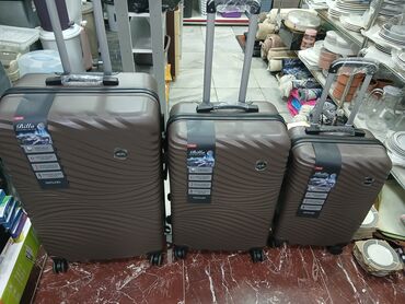 Çamadanlar: Billa sərnişin çamadanları – 3-lü dəst - Material: 100% ABS sərt — 2