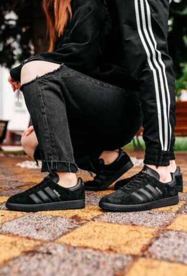Patike: Adidas gazelle patike crne

Novo
Brojevi 36 37 38

fb Moja Kupovina 1 — 7
