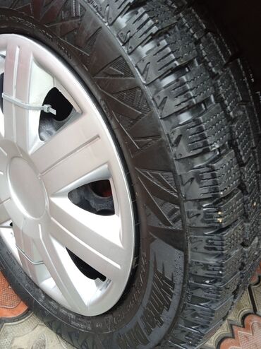 Volkswagen: Volkswagen Golf: 2004 г., 1 л, Механика, Бензин, Хэтчбэк — 18