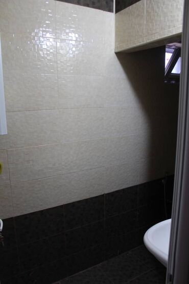 Həyət evləri və villaların satışı: 2 otaqlı, 74 kv. m, Orta təmir — 7