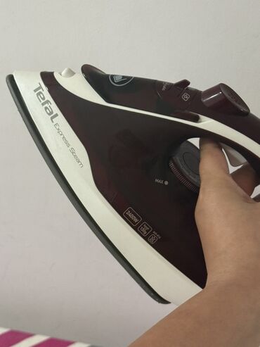 Ütülər və buxarlayıcılar: Buxarlı ütü, Tefal — 10