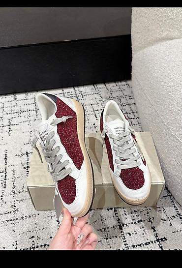 salamander cipele: Ženske patike sa šljokicama – model sa zvezdom Golden Goose Ballstar — 1