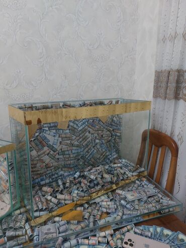 Освещение: 70×45×25 bõyük olan.Balaca olan 50×30×25. isdədiyiviz õlçû sifariş