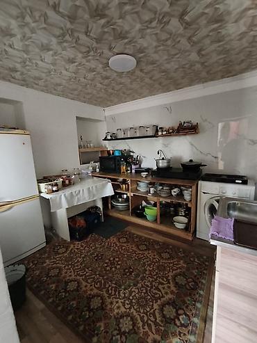 Продажа коттеджей и домов: Продаётся жилой дом с участком. Объект: - Одноэтажный дом - Во дворе — 7