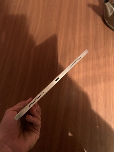 Apple iPad: İşlənmiş Apple iPad 10 (2022), 10,9", 64 GB, Ünvandan götürmə — 3