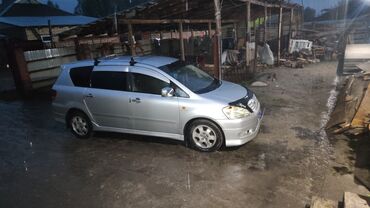 Toyota: Toyota Ipsum: 2002 г., 2.4 л, Автомат, Газ, Минивэн