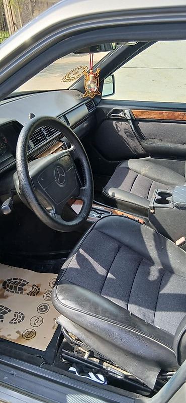 mercedes e class w124: Mercedes-Benz W124: 2 l | 1990 il Sedan — 7