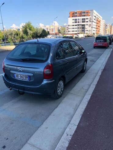 Citroen Xsara Picasso: 1.6 l. | 2006 έ. | 288000 km. Χάτσμπακ