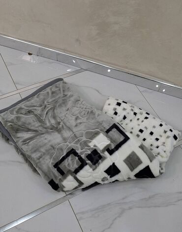 Ostali tekstil: Ćebe za jednu osobu 150x200 2400din — 6