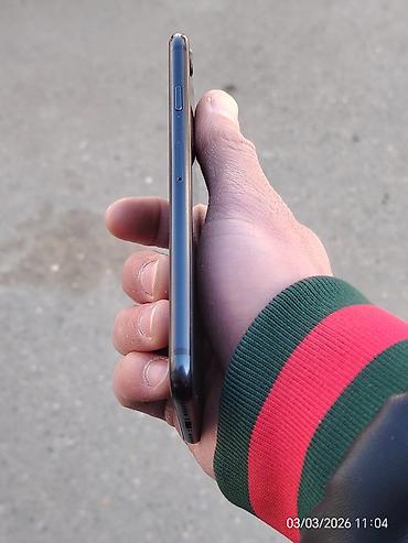 Apple iPhone: IPhone SE 2020, 128 GB — 8