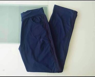 Donji deo: Mokra Likra
Velicina L,xl,2xl,3xl
Cena 1900 din — 9