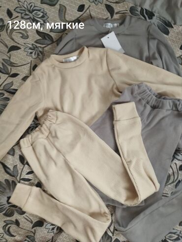 Верхняя одежда: Детская верхняя одежда и комбинезоны!!! Все новое!!! фирменное — 8