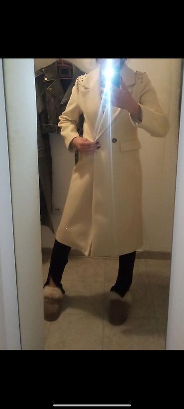 Kaputi: Elegantan ženski kaput u krem/bež boji, klasičnog ravnog kroja do — 3