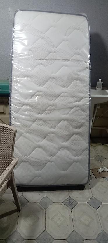 matras döşək: Yataq döşəyi - Ölçü: təxminən tək nəfərlik (foto ölçüyə uyğundur) - — 1