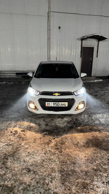 Chevrolet: Chevrolet Spark: 2018 г., 1 л, Автомат, Бензин, Универсал