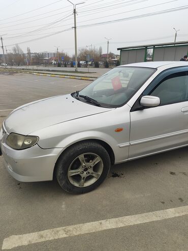 Mazda: Mazda 323: 2002 г., 1.5 л, Механика, Бензин, Хэтчбэк — 5