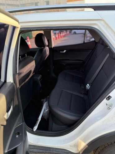 Kia: Kia Stonic: 2019 г., 1.4 л, Автомат, Бензин, Кроссовер — 4