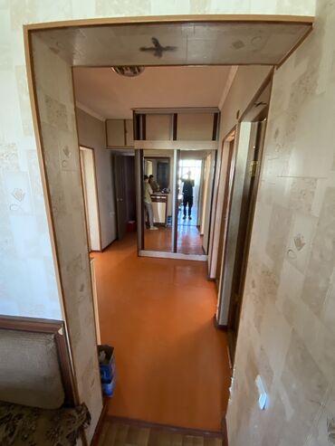 жилье гарант бишкек отзывы: 3 комнаты, 62 м², Индивидуалка, 4 этаж, Косметический ремонт