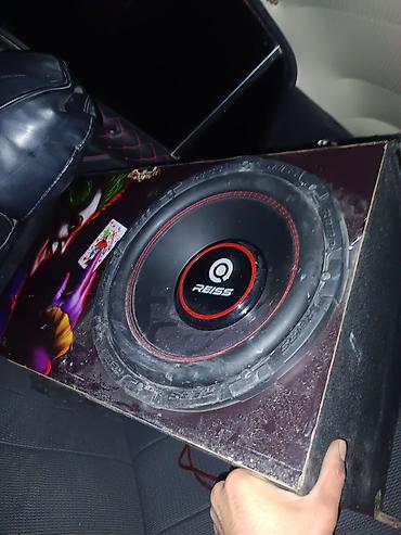 sabvufer qutusu: Avtomobil üçün subwoofer qutusu və dinamik - Brend/model: REISS — 2