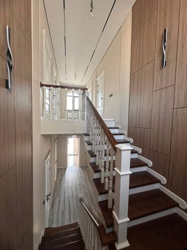 дом ишу: Дом, 265 м², 7 комнат, Риэлтор