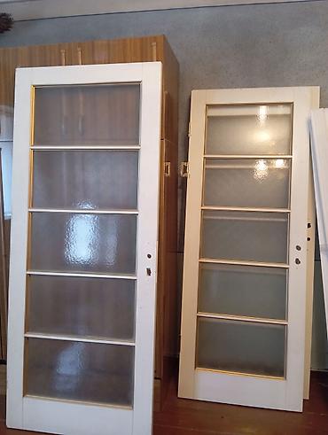 qapi plasmas: Ağ rəngli şüşəli otaq qapıları - Material: ağ rəngdə boyanmış taxta — 3