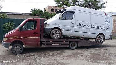 tow truck: С ломаной платформой, С частичной погрузкой — 9