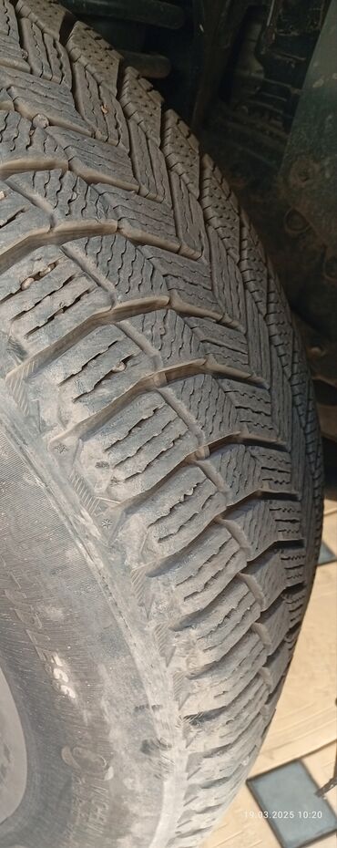 зимние шины на джип: Зимние шины 265/65 R18 - Тип: зимние (символ снежинки на боковине) -