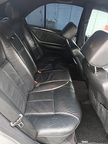 Mercedes-Benz: Mercedes-Benz E-Class: 1995 г., Седан — 6