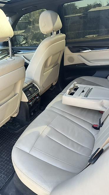 один владелиц: BMW X5: 2017 г., 3 л, Бензин, Кроссовер — 8