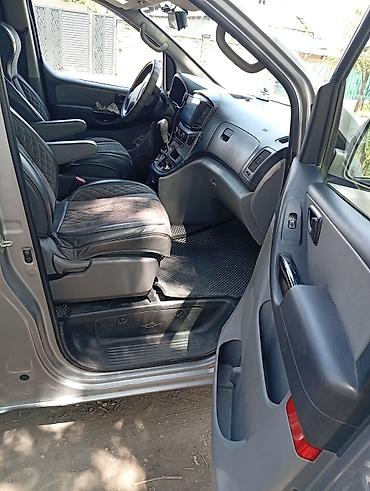 Унаа: Hyundai Grand Starex: 2017 г., 2.5 л, Автомат, Дизель, Вэн/Минивэн — 10