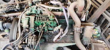 Двигатели, моторы и ГБЦ: Двигатель с коробкой передач для грузовой/спецтехники. Комплект: - — 4