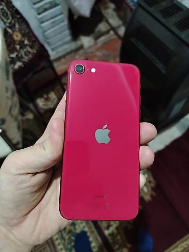 Apple iPhone: IPhone SE 2020, Qırmızı — 15