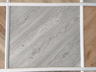 Ev və bağ: Ağac teksturalı vinil/laminat döşəmə paneli - Rəng: açıq boz, təbii — 1