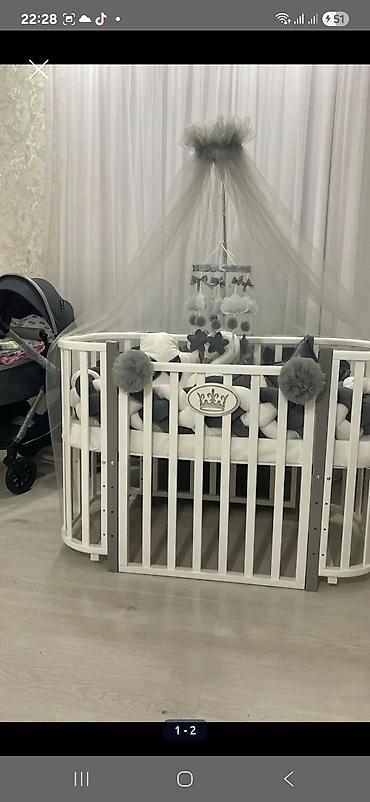 Beşiklər: Oğlan və qız üçün, İşlənmiş, Yumru, Beşik, Dəst ilə, Matras ilə, Yellənmə mexanizmi ilə — 1