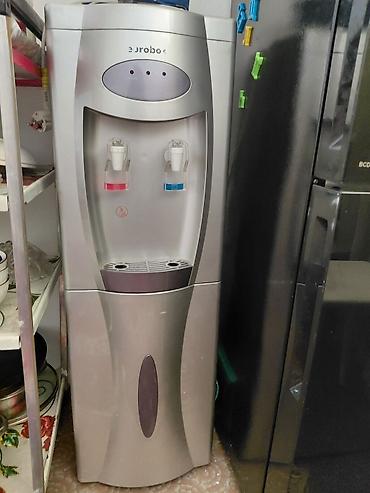 бутыль для кулера: Кулер для воды напольный Eurobox - Тип: напольный диспенсер для — 1