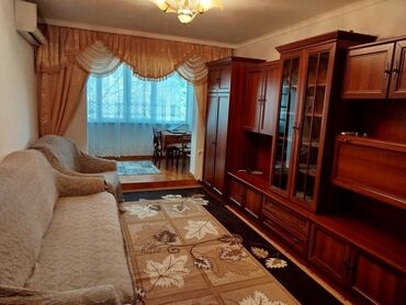снять дом на долгий срок: 3 бөлмө, Кыймылсыз мүлк агенттиги, Чогуу жашоосу жок, Толугу менен эмереги бар