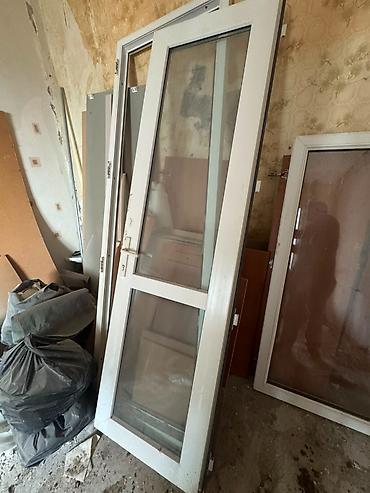 Qapı pəncərə ilə birlikdə satılır, bitişik idi. Ölçüleri qapı 2.22sm lalafo.az -da Qapı pəncərə ilə birlikdə satılır, bitişik idi. Ölçüleri qapı 2.22sm