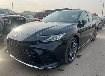 Toyota: Toyota Crown: 2025 г., Седан — 2