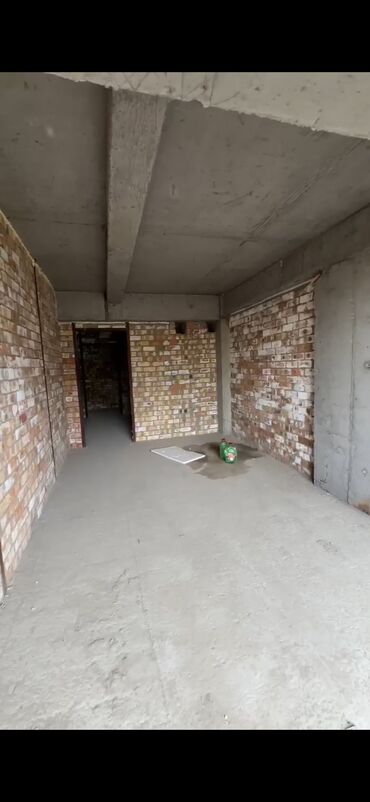 дом с бизнесом: 1 комната, 30 м², Элитка, 3 этаж, ПСО (под самоотделку)