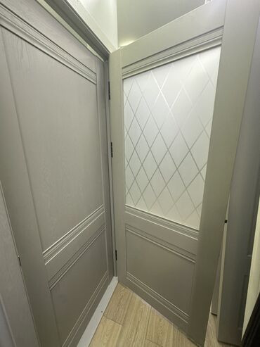 дверь внутренняя: Межкомнатная дверь со стеклом, цвет - Серый