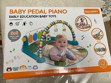 mcdonalds oyuncaqları: Hug Happy Baby Pedal Piano körpələr üçün erkən inkişaf məqsədli — 1