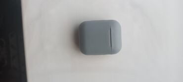 lightning наушник: Беспроводные наушники в кейсе AirPods2 - Зарядный кейс белого цвета с