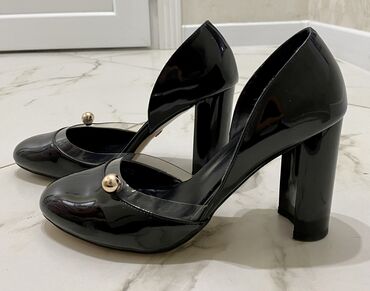 лакированные мужские туфли: Туфли 39, цвет - Черный