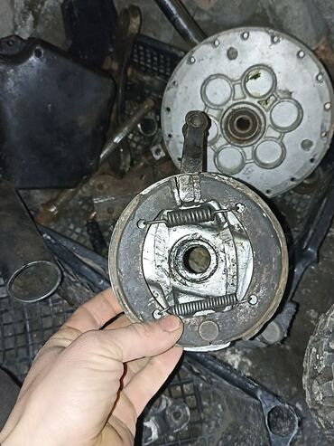 Motosiklet hissələri: Motosiklet Minsk125 vosxod ramaya yilib mator yığmaq lazımdı arxa — 15