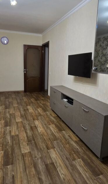 Продажа квартир: 2 комнаты, 43 м², 104 серия, 1 этаж, Косметический ремонт