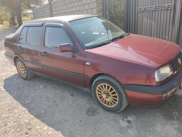 машины за 100000: Volkswagen Vento: 1993 г., 1.8 л, Механика, Бензин, Седан