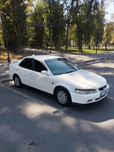 Honda: Honda Accord: 2002 г., 1.8 л, Автомат, Газ, Седан