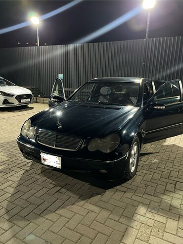 Mercedes-Benz: Mercedes-Benz : 2001 г., 2 л, Автомат, Бензин, Седан